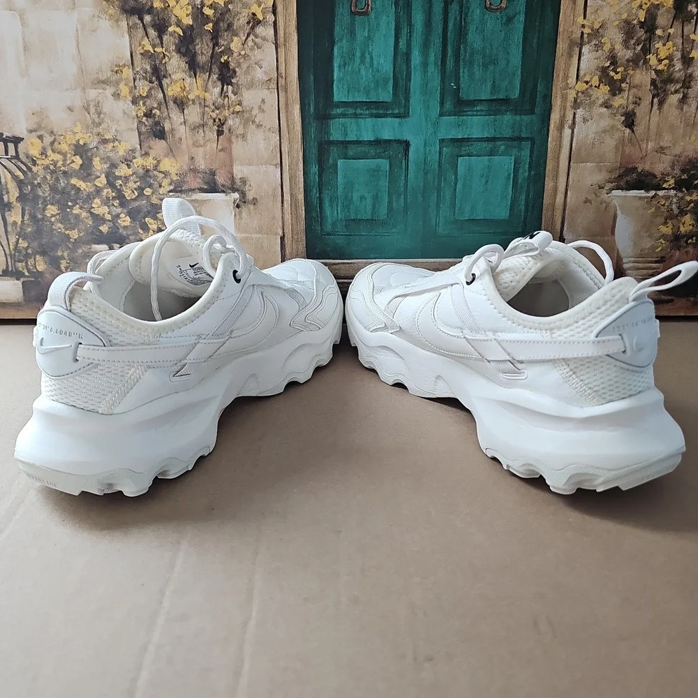 Nike TC 7900 - Sail / DD9682-100 / Women's Shoes Sneakers Size US 8